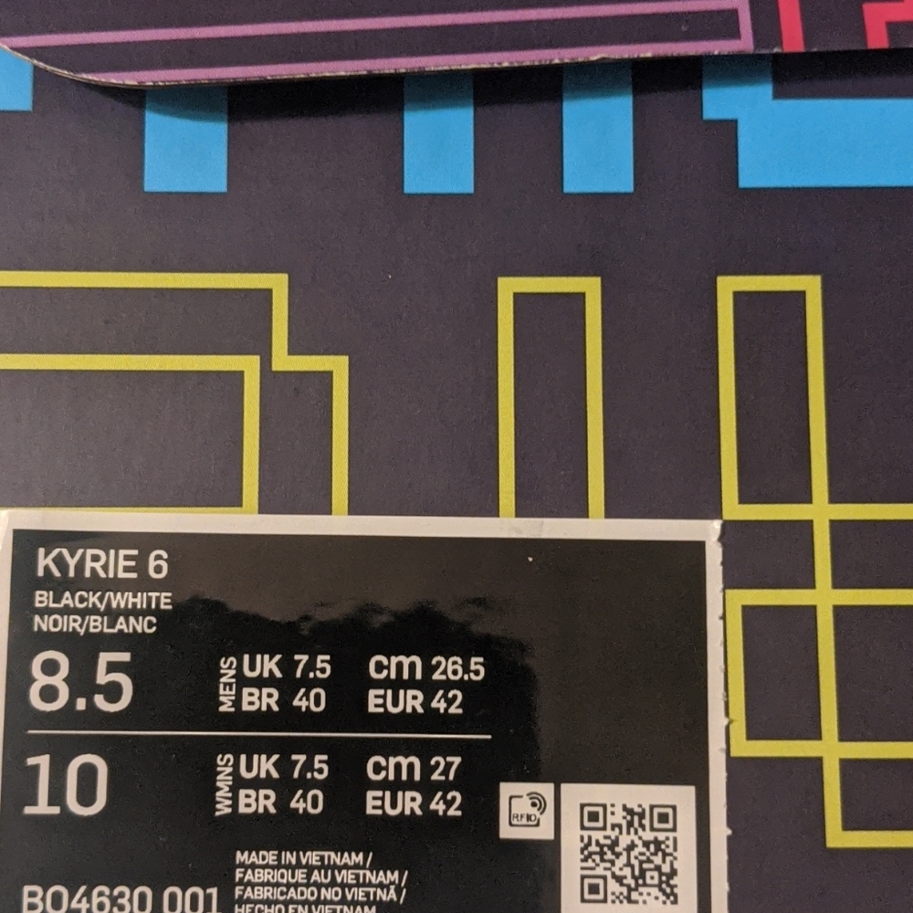 Men Size 8.5 Kyrie 6